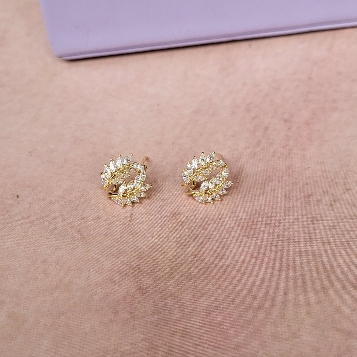 Willow cuff studs
