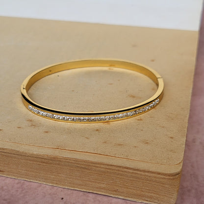 Shimmer kada