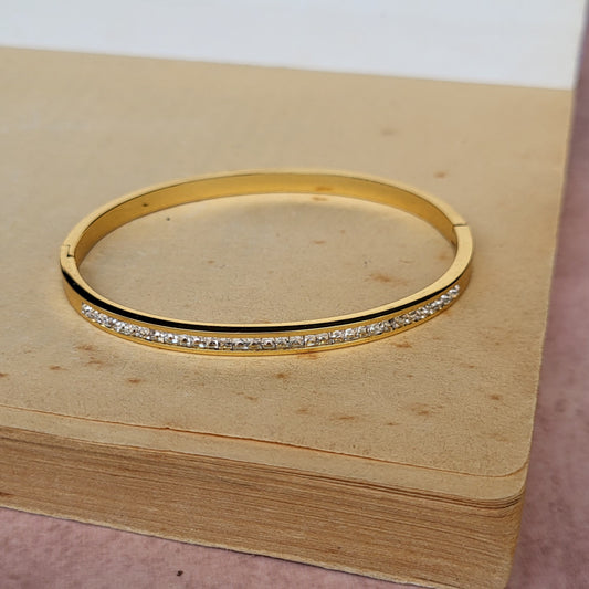 Shimmer kada