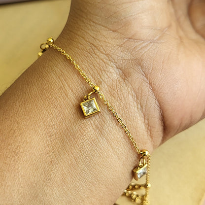 Boxy drops bracelet