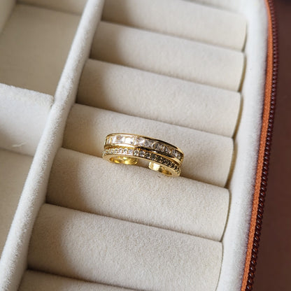 Saloni finger ring