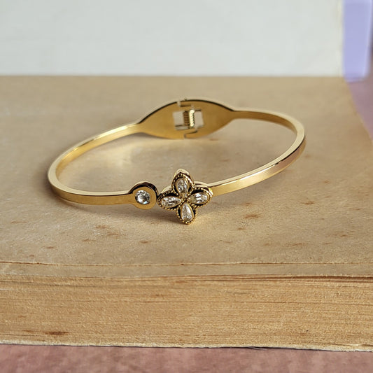 Clover kada