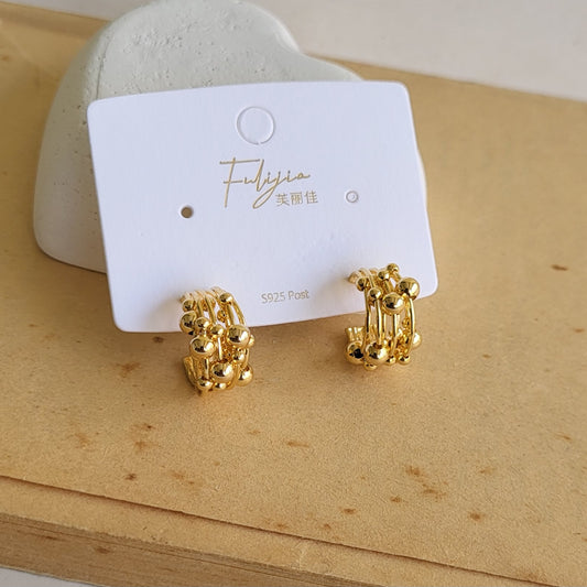 Bubble hoop studs