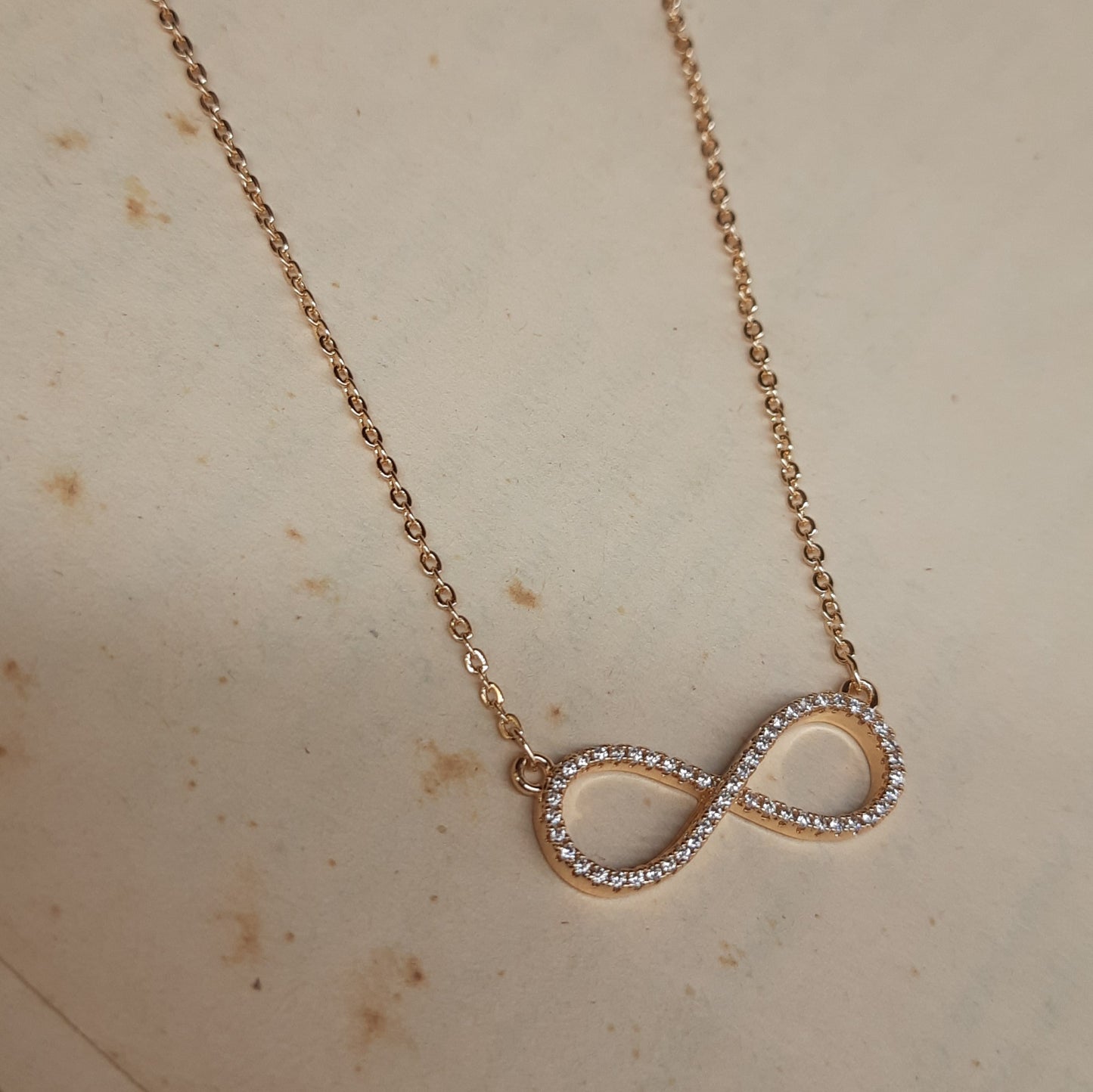 INFINITY pendant chain