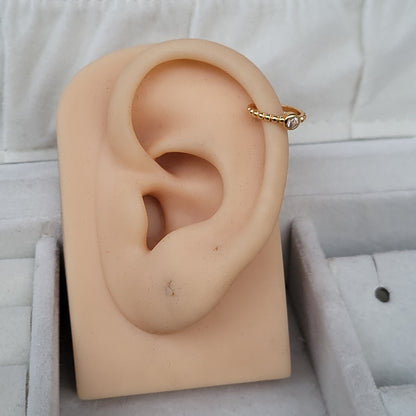Stone earclip