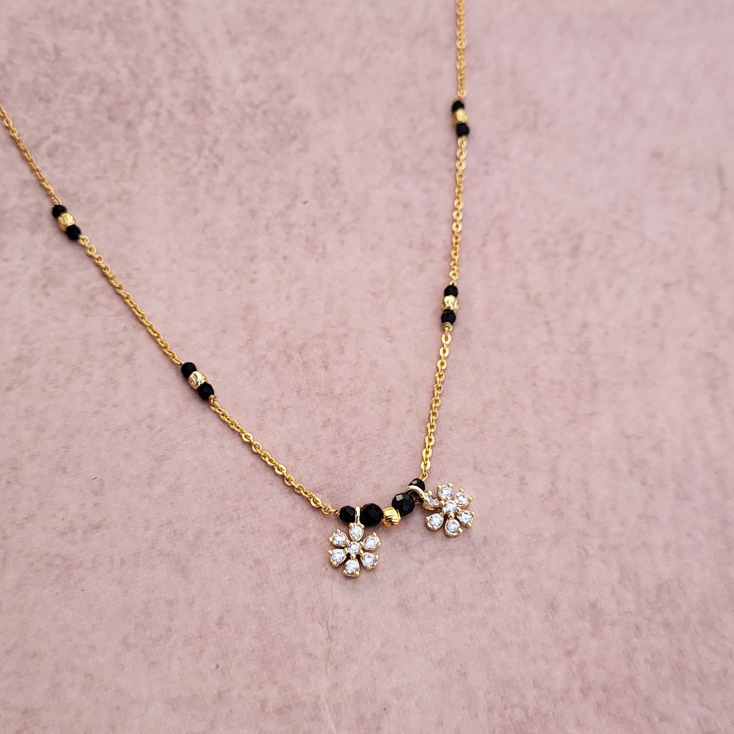 Dual flower mangalsutra