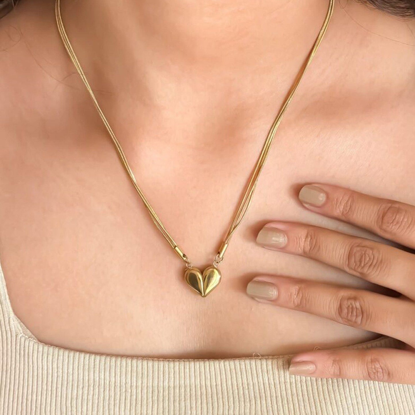 Magnet heart necklace