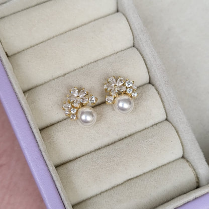 Pollen studs