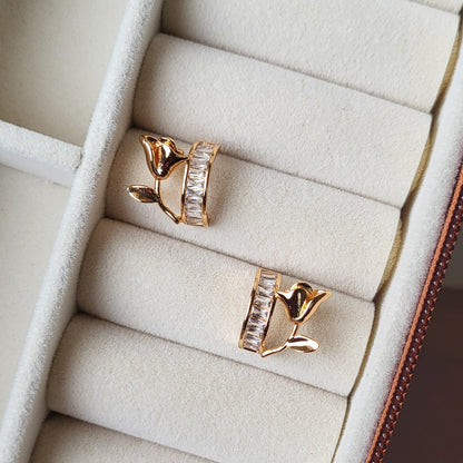 Rose hook studs