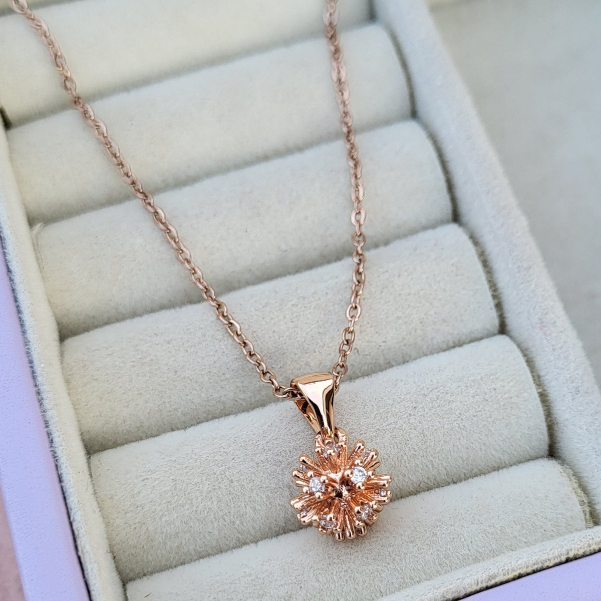 Nancy pendant chain