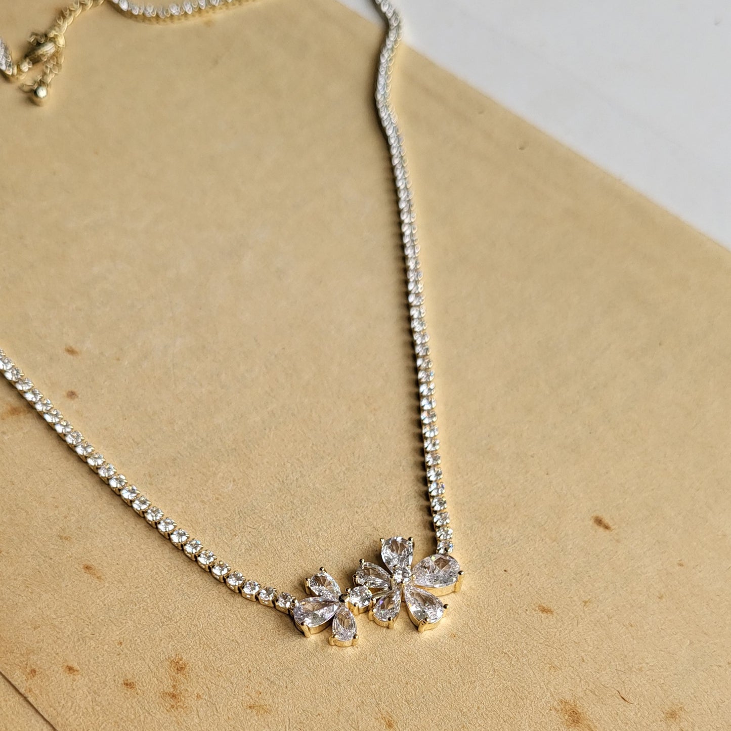 Flower necklace
