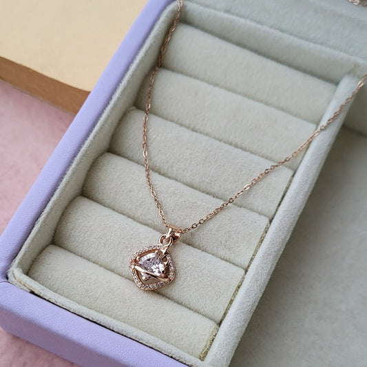 Sparkle pendant chain