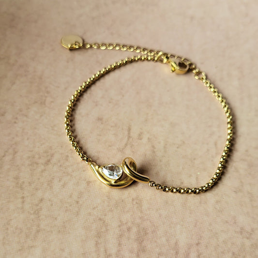 Knot bracelet
