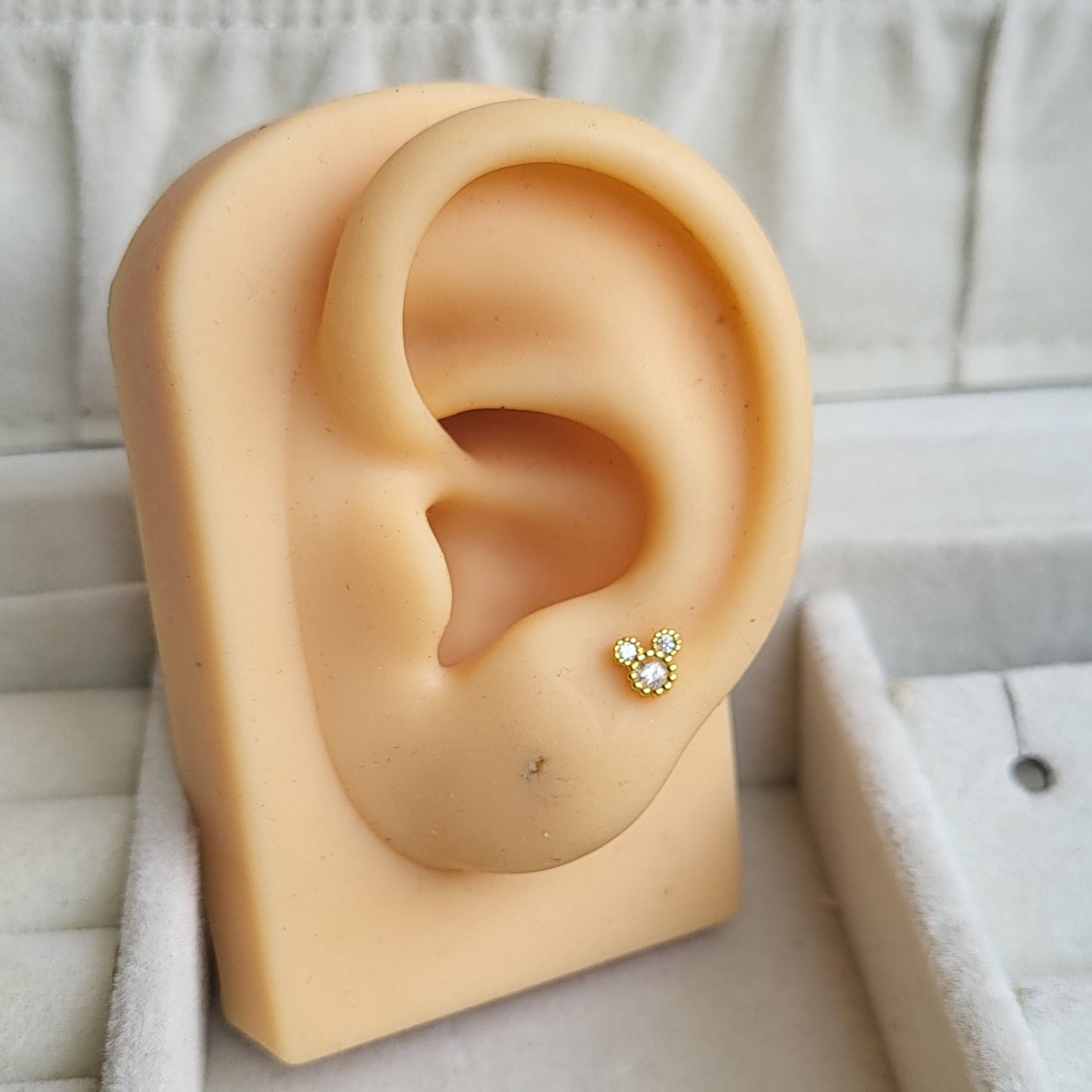 Mickey mini studs (ball screwback)