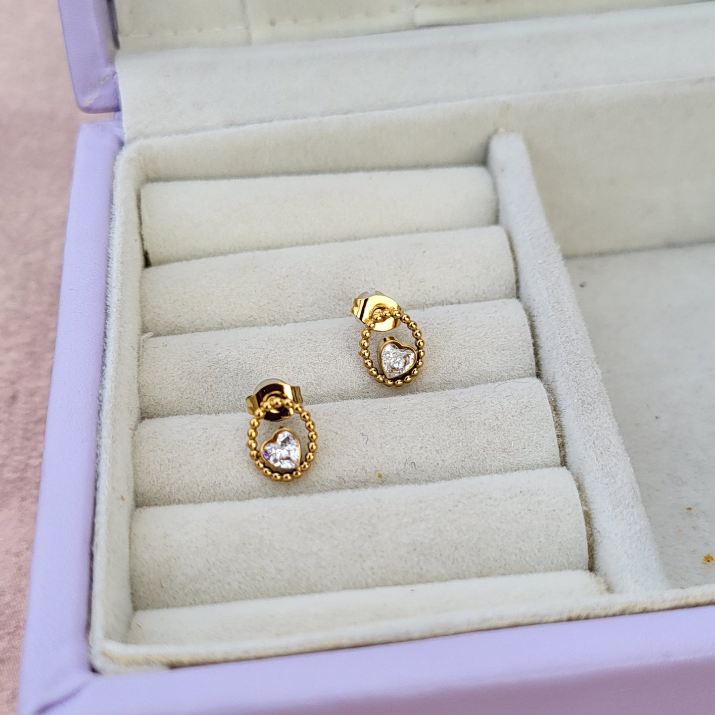 Hollow heart studs