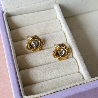 Rose studs
