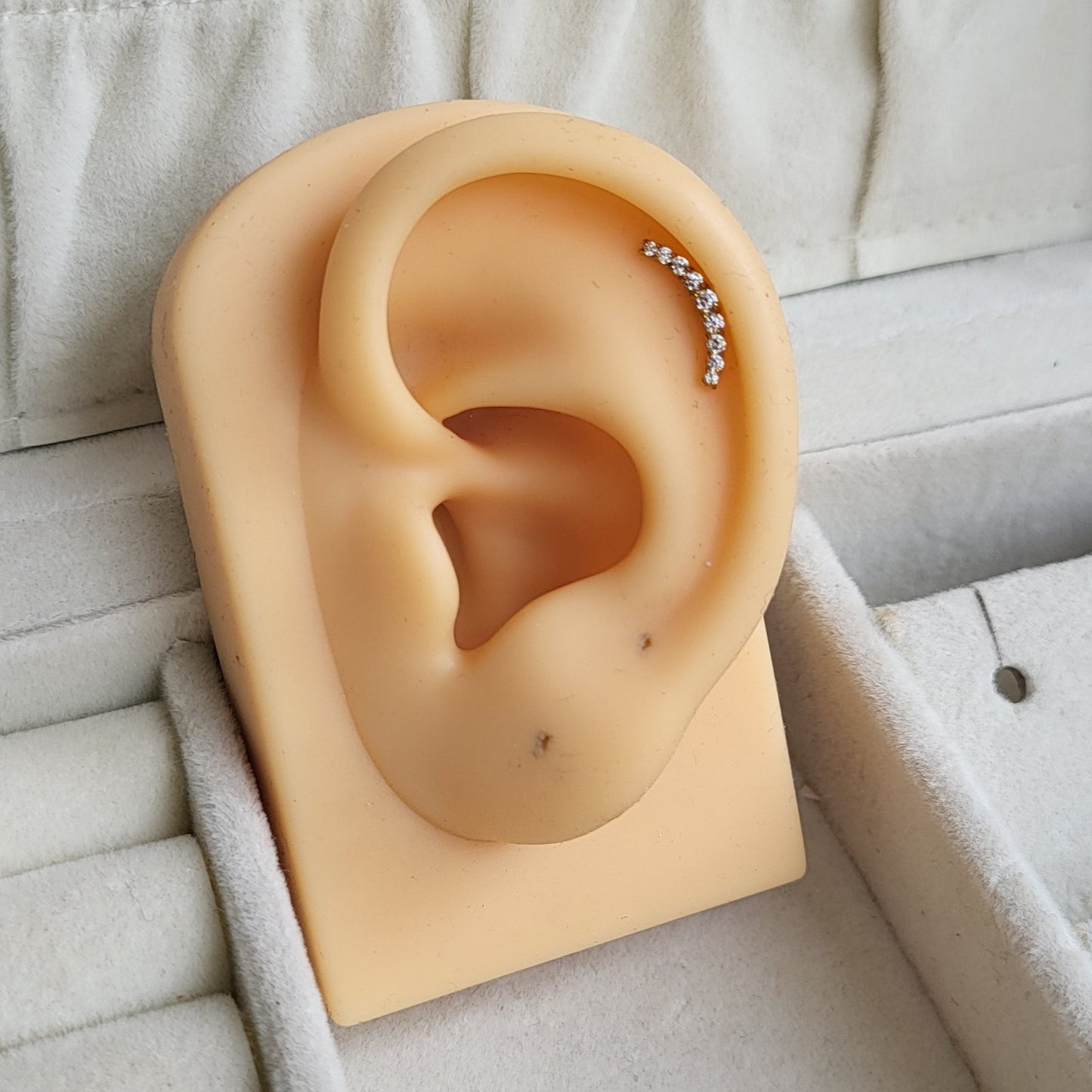 Hazel studs (flat screwback)