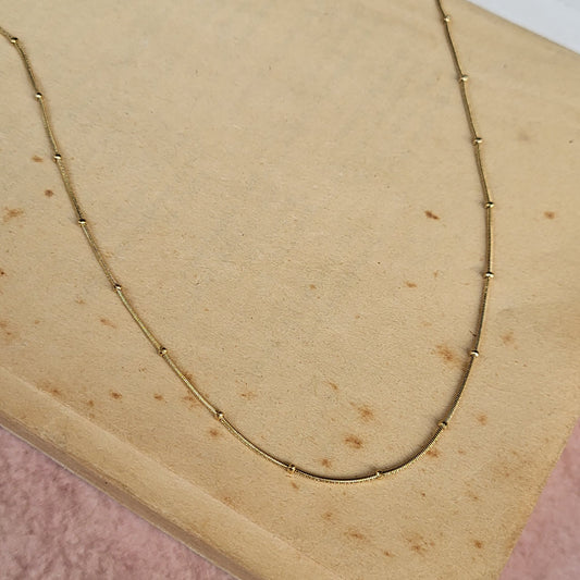 Anna beaded dainty chain