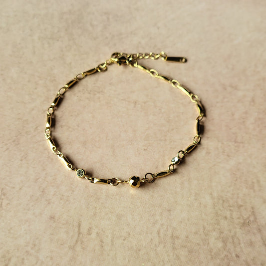 Dainty bracelet