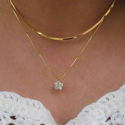 Bloom layered necklace