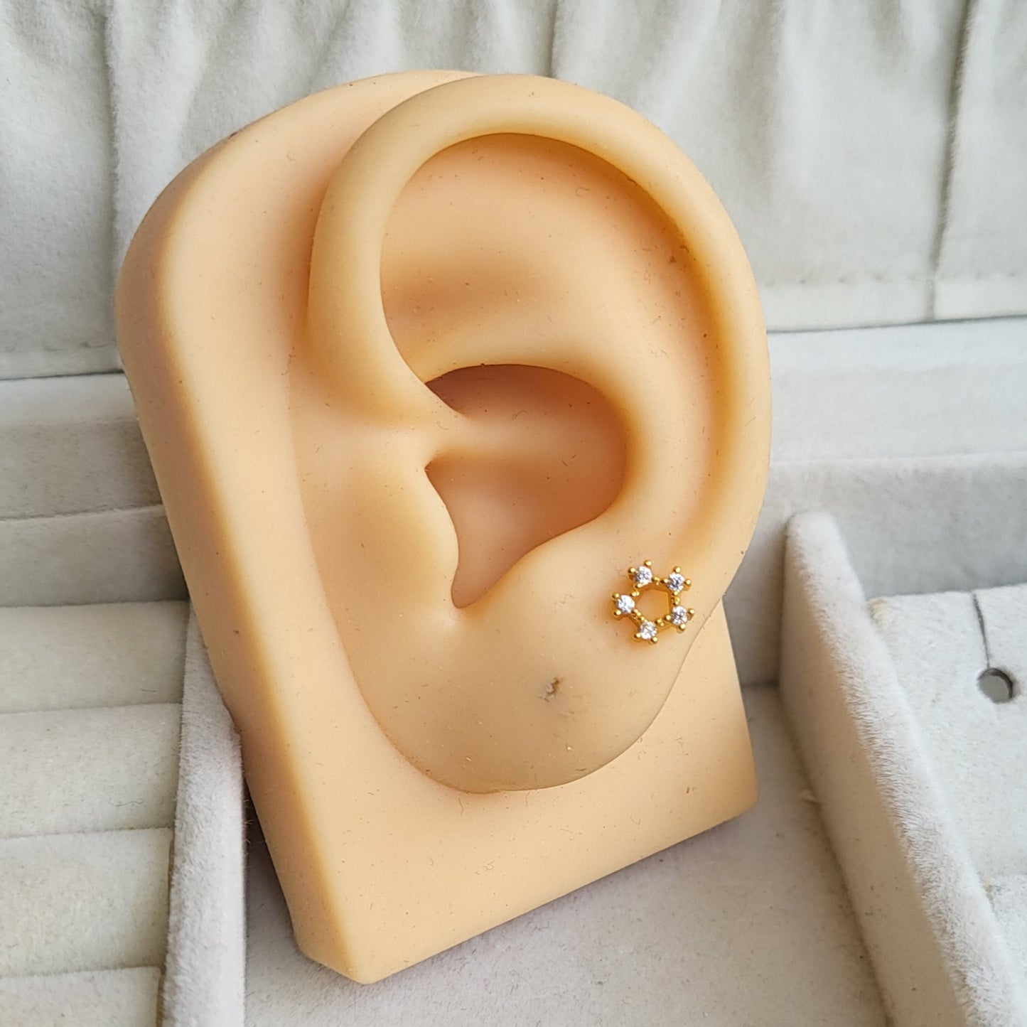 Alia mini studs (ball screwback)