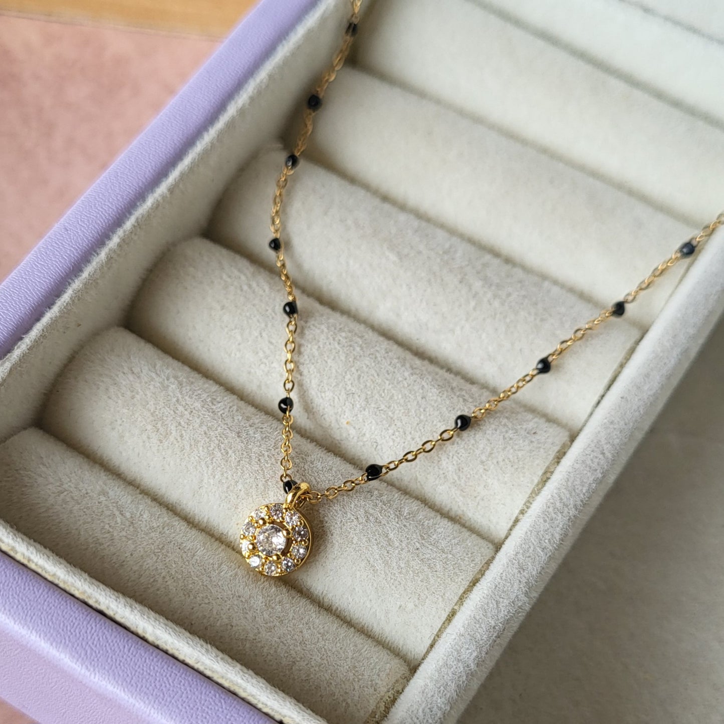 Sana mangalsutra