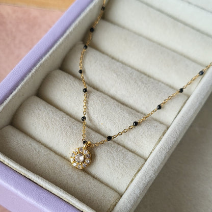 Sana mangalsutra