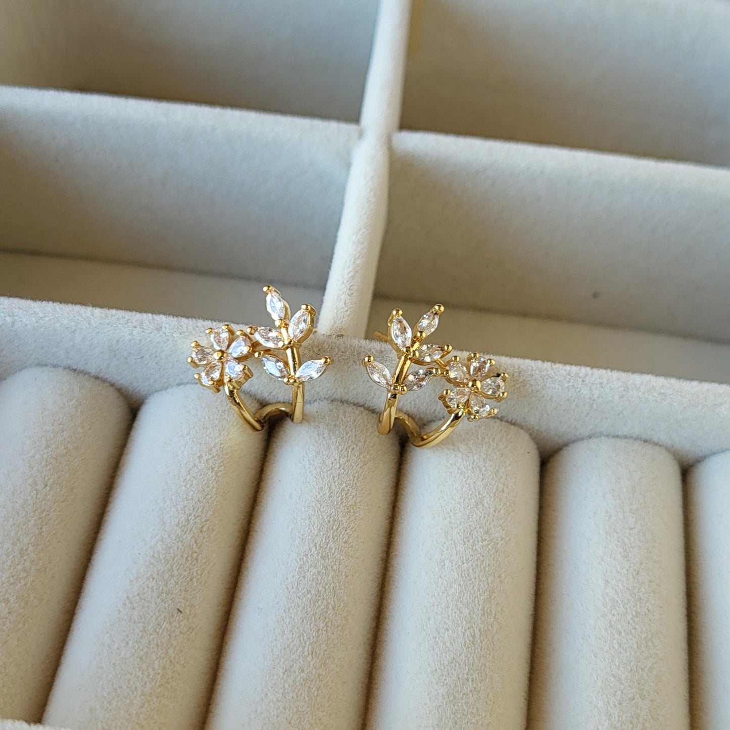 Bloom cuff studs