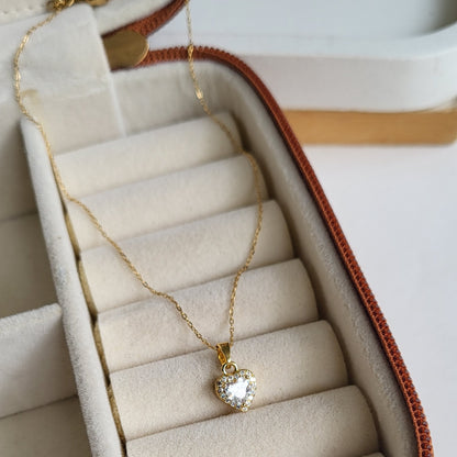 Dil pendent chain