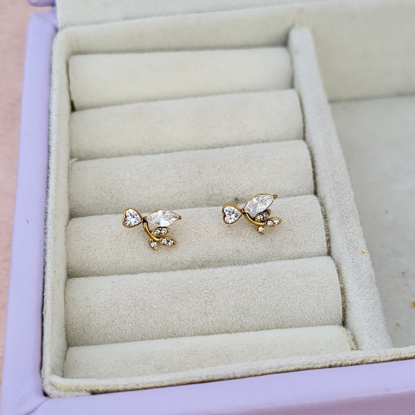 Willow studs