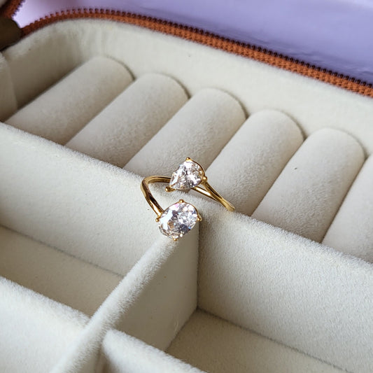 Ria finger ring