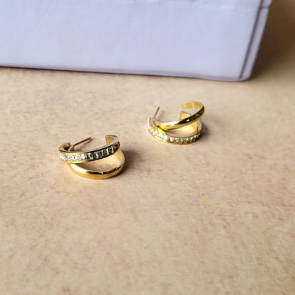 Dual layer hook studs