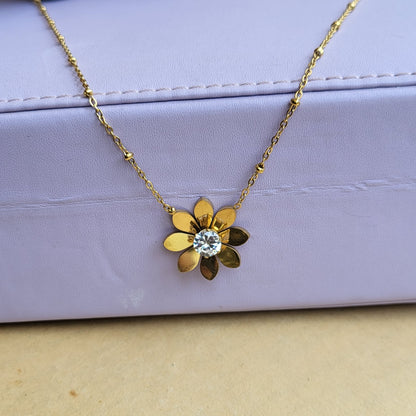 Dolly pendant chain