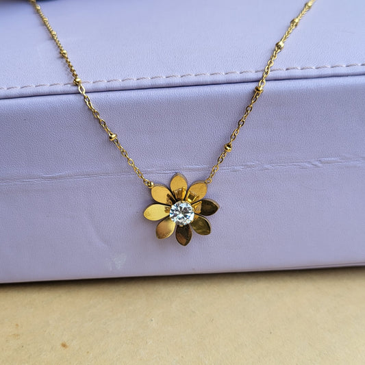 Dolly pendant chain