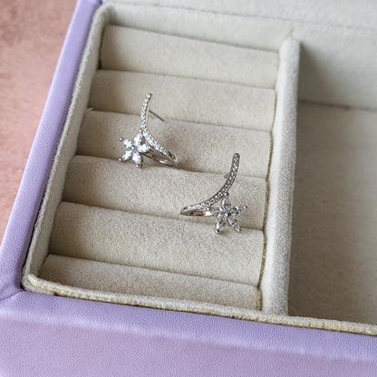 Flower studs
