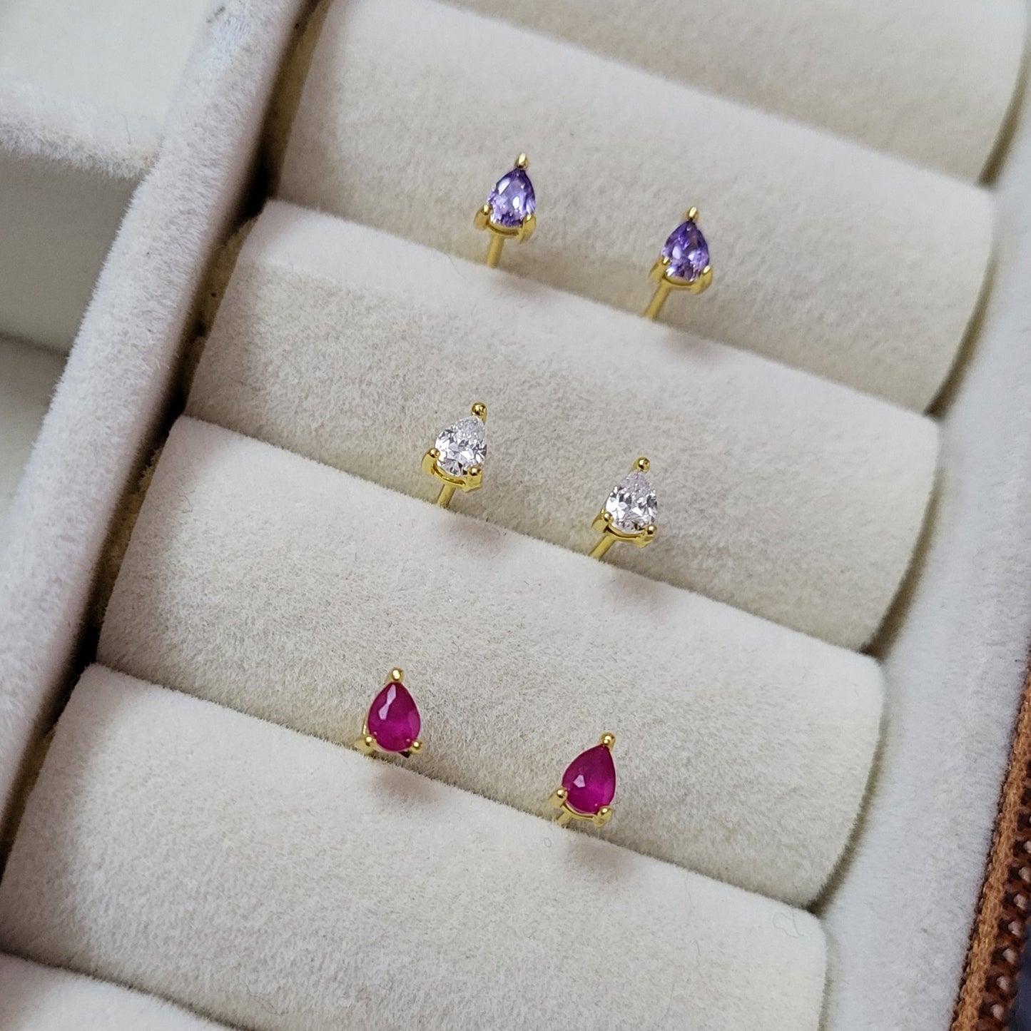 Mini droplet studs
