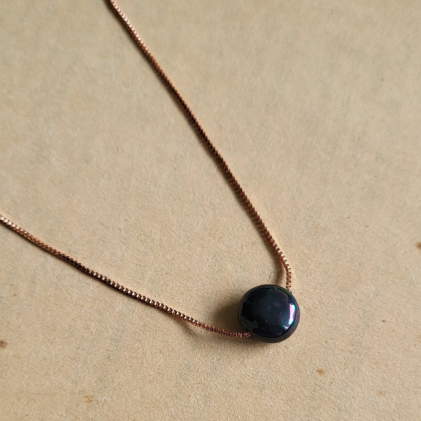 Pearl pendent chain