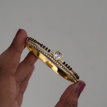 Heart black bead kada