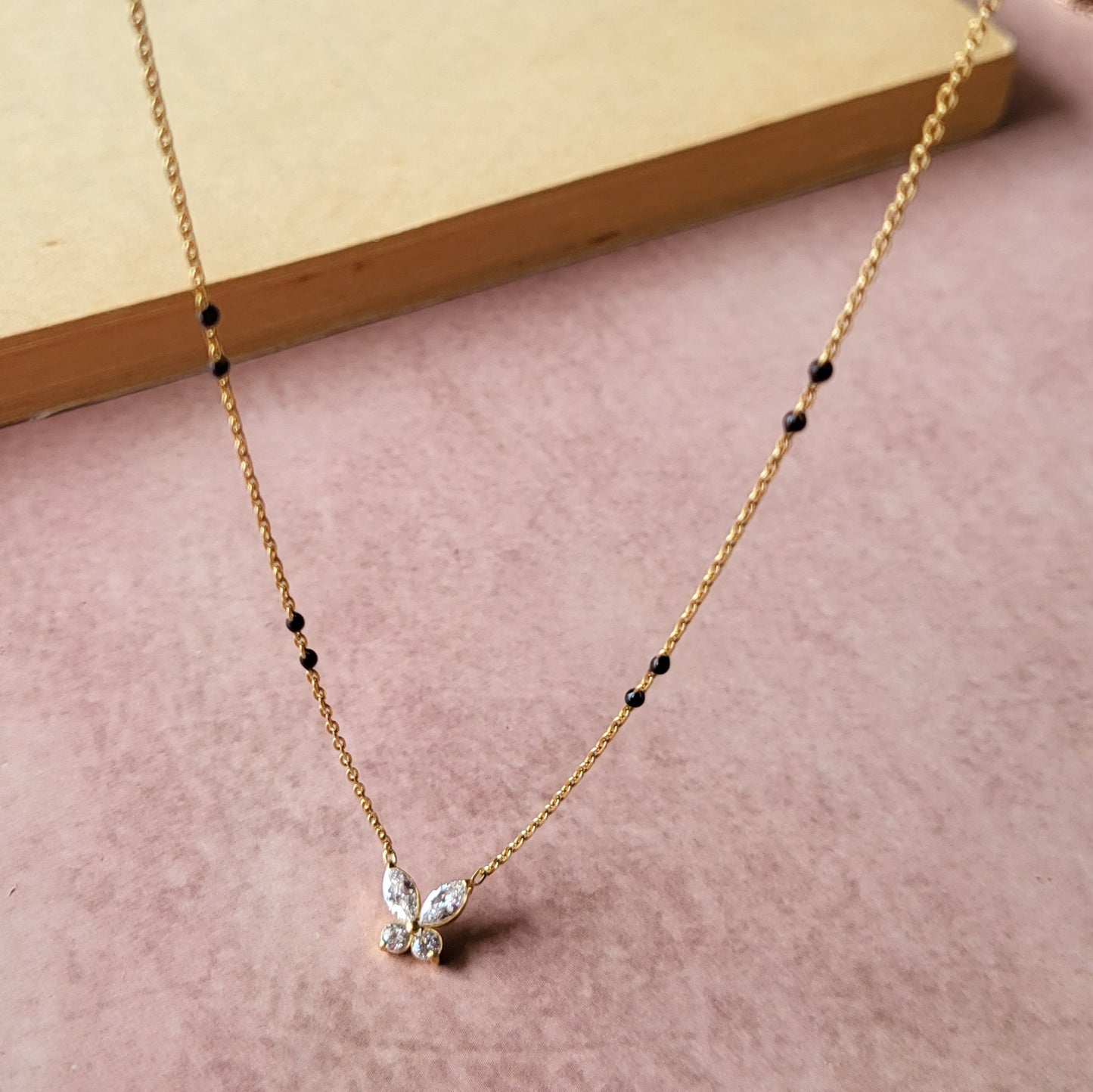 Iva mangalsutra