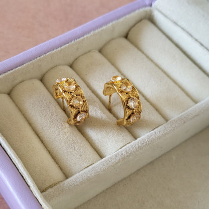 Hook type studs