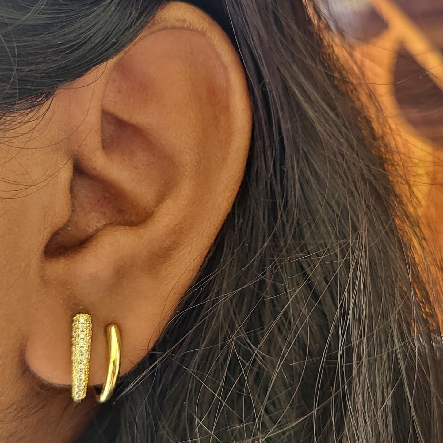 Illusion hoops studs