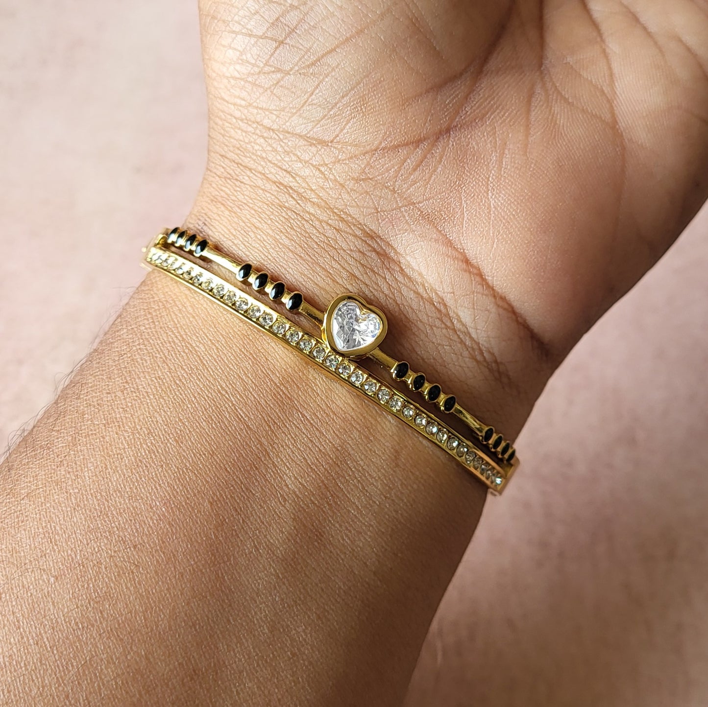 Heart black bead kada